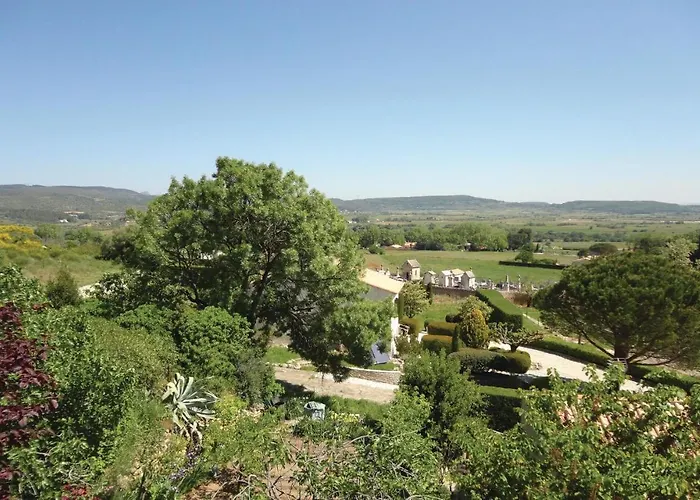 Pet Friendly In * Roujan